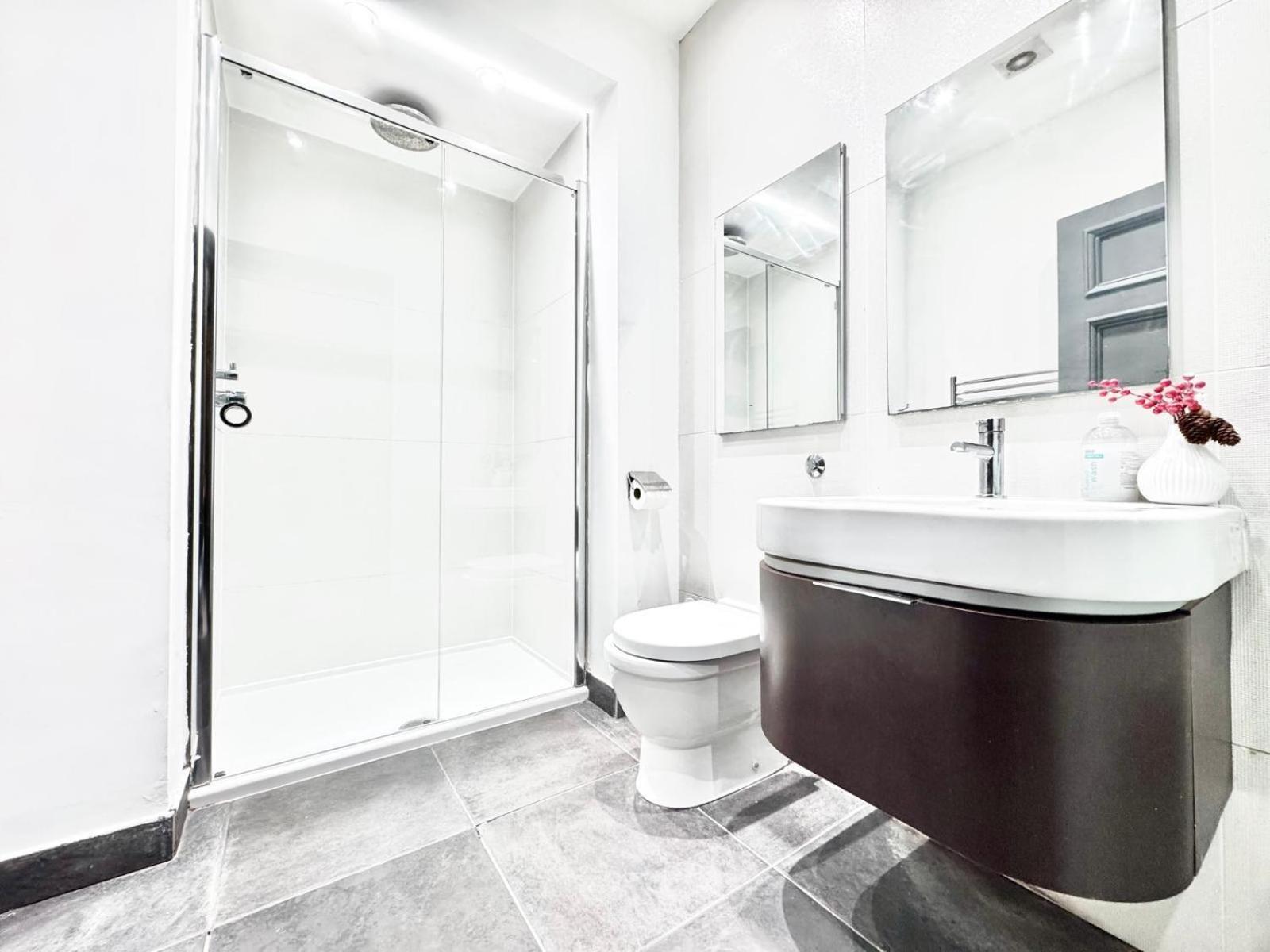 Edgware Road Beautiful Family Apartment *