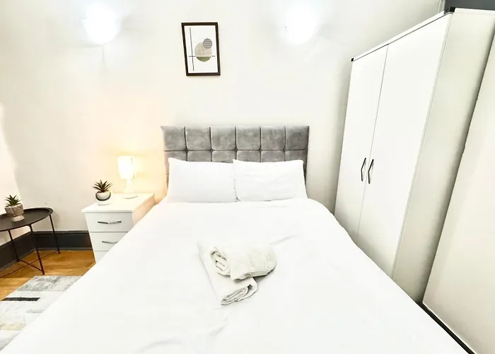Edgware Road Beautiful Family Apartment