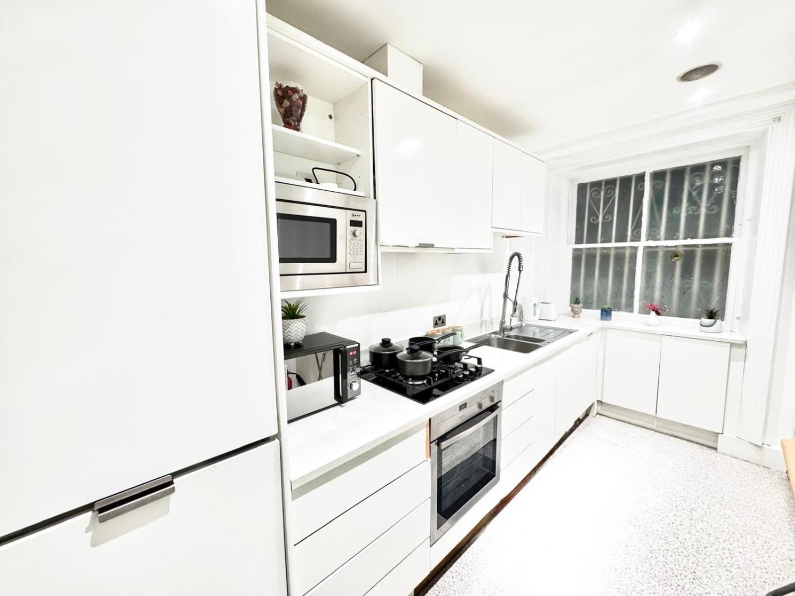 Edgware Road Beautiful Family Apartment